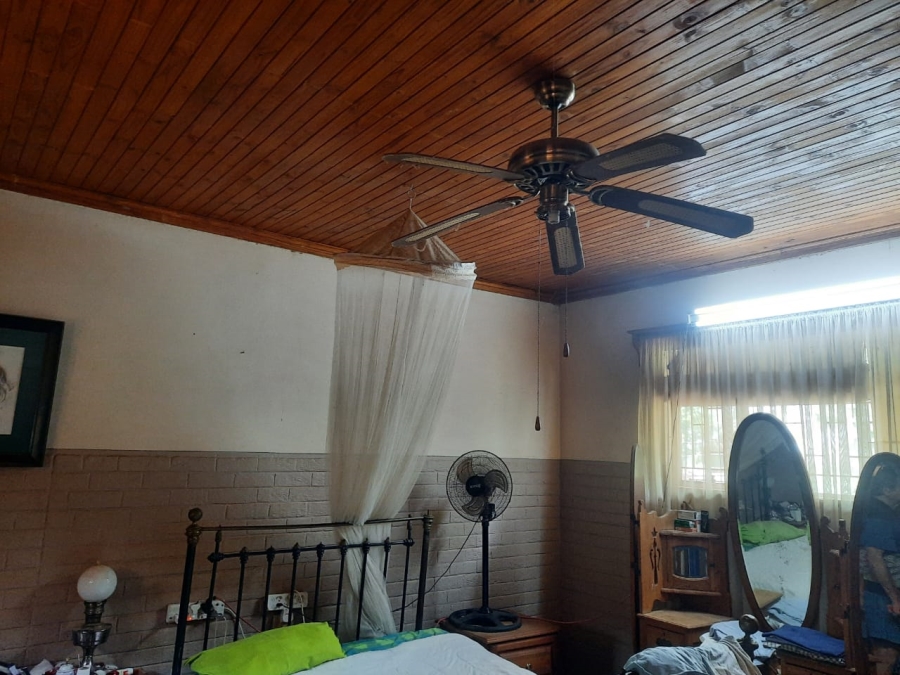 6 Bedroom Property for Sale in Odendaalsrus Free State